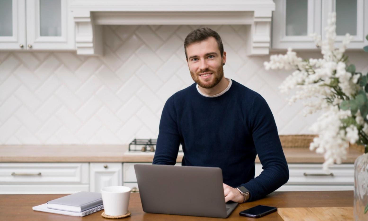 Finanzanalyse mit präzisen Kennzahlen und Grafiken